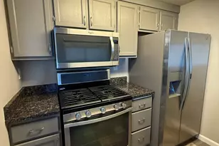 25 Little Oak Ln, Rocky Hill, CT 06067 - Photo 6