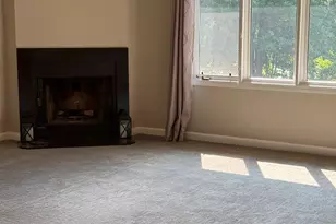 25 Little Oak Ln, Rocky Hill, CT 06067 - Photo 4