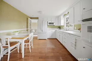 11 Orchard Hill Dr, Enfield, CT 06082 - Photo 2