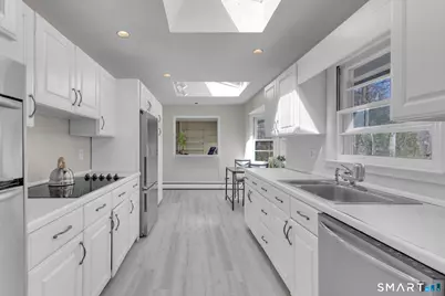 19 Cricklewood Lane, Norwalk, CT 06851 - Photo 12