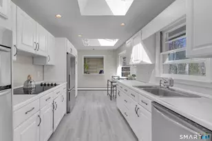 19 Cricklewood Ln, Norwalk, CT 06851 - Photo 12