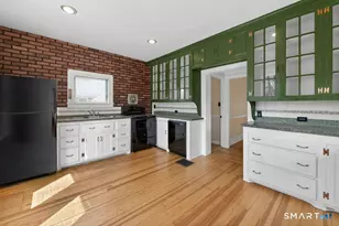 164 W Main St, Southington, CT 06479 - Photo 2