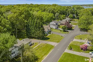 87 Colony Rd, Groton, CT 06340 - Photo 4