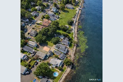 461R Ocean Avenue, West Haven, CT 06516 - Photo 2