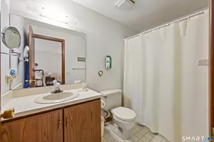 18 Tabshey Ct, Wethersfield, CT 06109 - Photo 18
