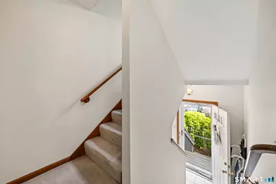 18 Tabshey Court #18, Wethersfield, CT 06109 - Photo 4