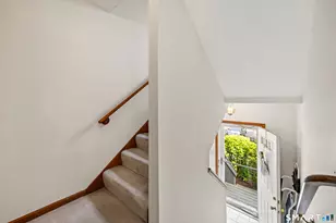 18 Tabshey Ct, Wethersfield, CT 06109 - Photo 4