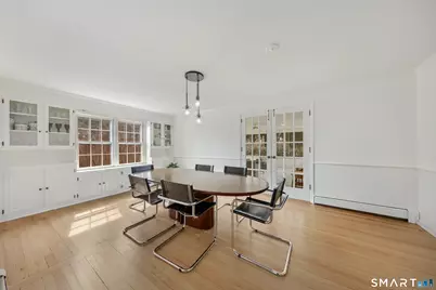 127 South Gate Lane, Fairfield, CT 06890 - Photo 10