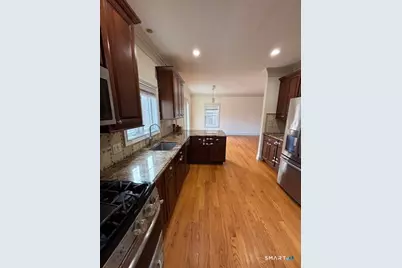 88 Maple Tree Avenue #E, Stamford, CT 06906 - Photo 8