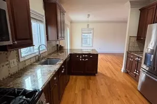 88 Maple Tree Ave, Stamford, CT 06906 - Photo 8