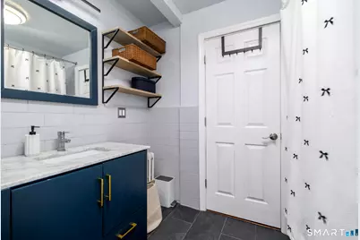 51 Houston Terrace, Stamford, CT 06902 - Photo 20