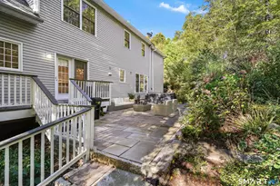 2 Abbey Ln, Newtown, CT 06470 - Photo 32