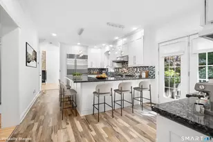 2 Abbey Ln, Newtown, CT 06470 - Photo 12