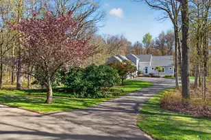 29 Welsch Farms Rd, Killingworth, CT 06419 - Photo 2