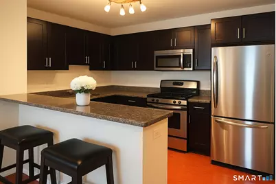 34 Schoolhouse Drive #208, West Hartford, CT 06110 - Photo 4