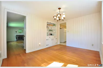 5 Robin Road, Simsbury, CT 06070 - Photo 12