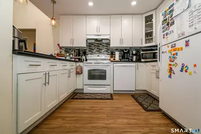 18 Amsterdam Avenue #3A, Bridgeport, CT 06606 - Photo 4