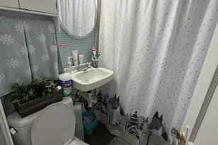 181 Gold St, New Britain, CT 06053 - Photo 8