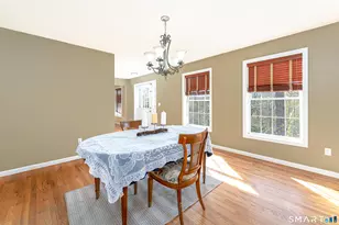 110 Oakwood Cir, Bristol, CT 06010 - Photo 10