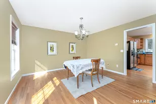 110 Oakwood Cir, Bristol, CT 06010 - Photo 8