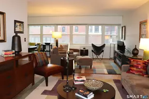 31 Woodland St, Hartford, CT 06111 - Photo 2