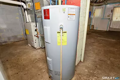 36 Peck Street, Norwich, CT 06360 - Photo 28