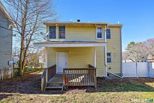 36 Peck St, Norwich, CT 06360 - Photo 4