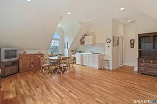 42 Dogwood Ln, Stamford, CT 06903 - Photo 34