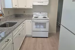 30 Nichols Ln, Waterford, CT 06385 - Photo 6