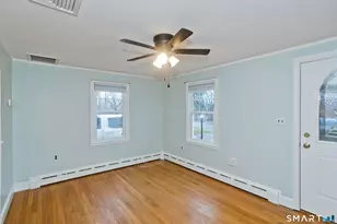248 Elm St, Enfield, CT 06082 - Photo 6