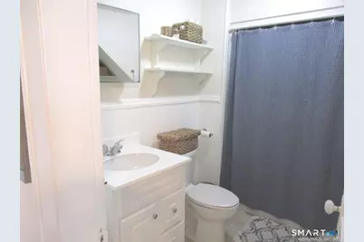 158 Scofield Avenue #3rd floor, Bridgeport, CT 06605 - Photo 8