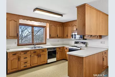 97 West Main Street #30, East Lyme, CT 06357 - Photo 6