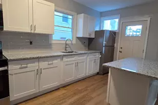 126 Tremont St, Ansonia, CT 06401 - Photo 6