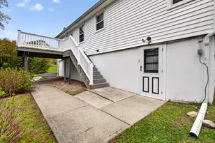 170 Pamela Ave, Groton, CT 06340 - Photo 32