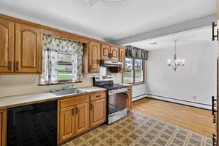 170 Pamela Ave, Groton, CT 06340 - Photo 8