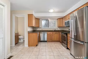 23 Wood Duck Ln, Simsbury, CT 06081 - Photo 10