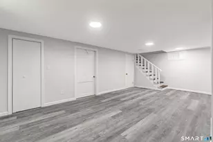 130 Greenfield Ave, Stratford, CT 06614 - Photo 32