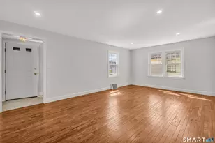 130 Greenfield Ave, Stratford, CT 06614 - Photo 4