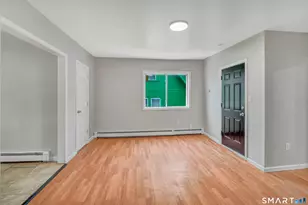 124 Central Ave, Waterbury, CT 06702 - Photo 2