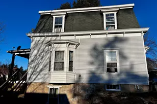 77 Chapman St, Putnam, CT 06260 - Photo 2