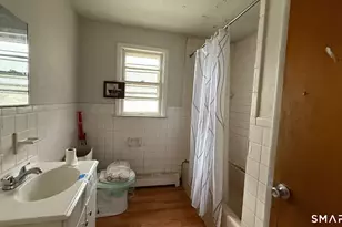 147 Trumbull Ave, Bridgeport, CT 06606 - Photo 8