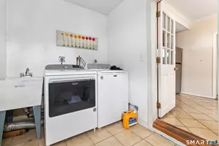 1406 Wood Ave, Bridgeport, CT 06604 - Photo 28