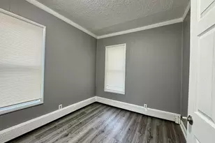 1102 E Main St, Bridgeport, CT 06608 - Photo 14