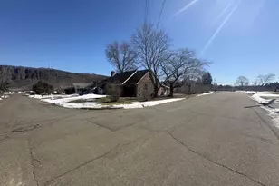 16 Raymond Rd, Woodbridge, CT 06525 - Photo 20