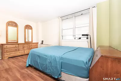 2370 North Avenue #2G, Bridgeport, CT 06604 - Photo 12