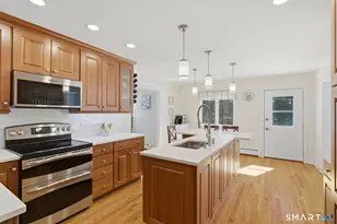 45 Indian Hill Rd, Farmington, CT 06032 - Photo 8