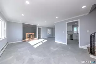 206 Bridgeview Pl, Stratford, CT 06614 - Photo 4