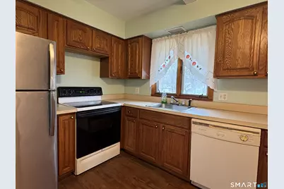 105 Ursini Drive, Hamden, CT 06514 - Photo 18