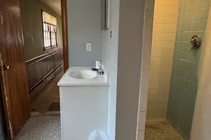 105 Ursini Dr, Hamden, CT 06514 - Photo 34