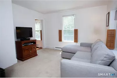 10 Woods Lane, Simsbury, CT 06070 - Photo 6